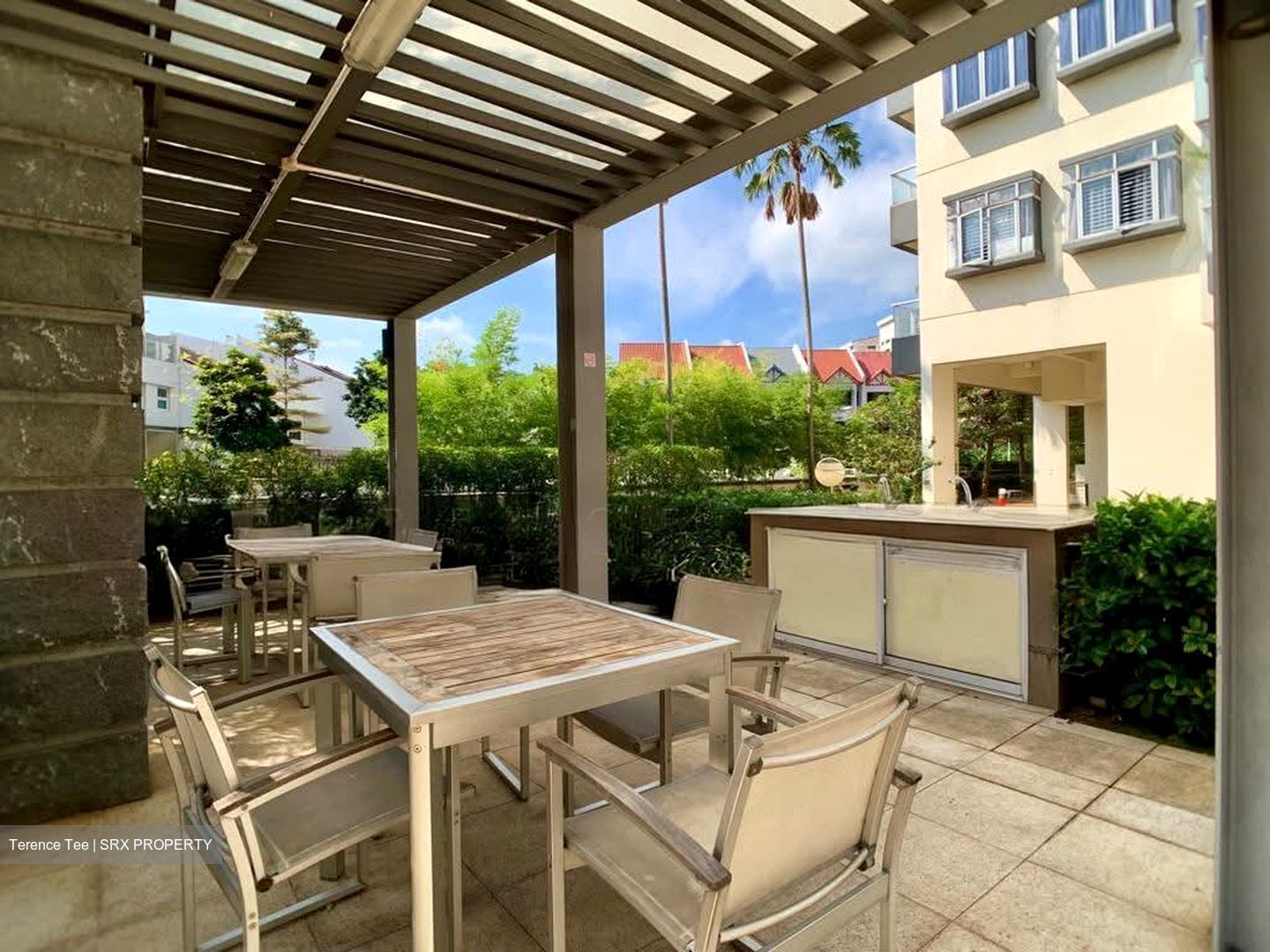 Grosvenor View (D14), Condominium #568198791